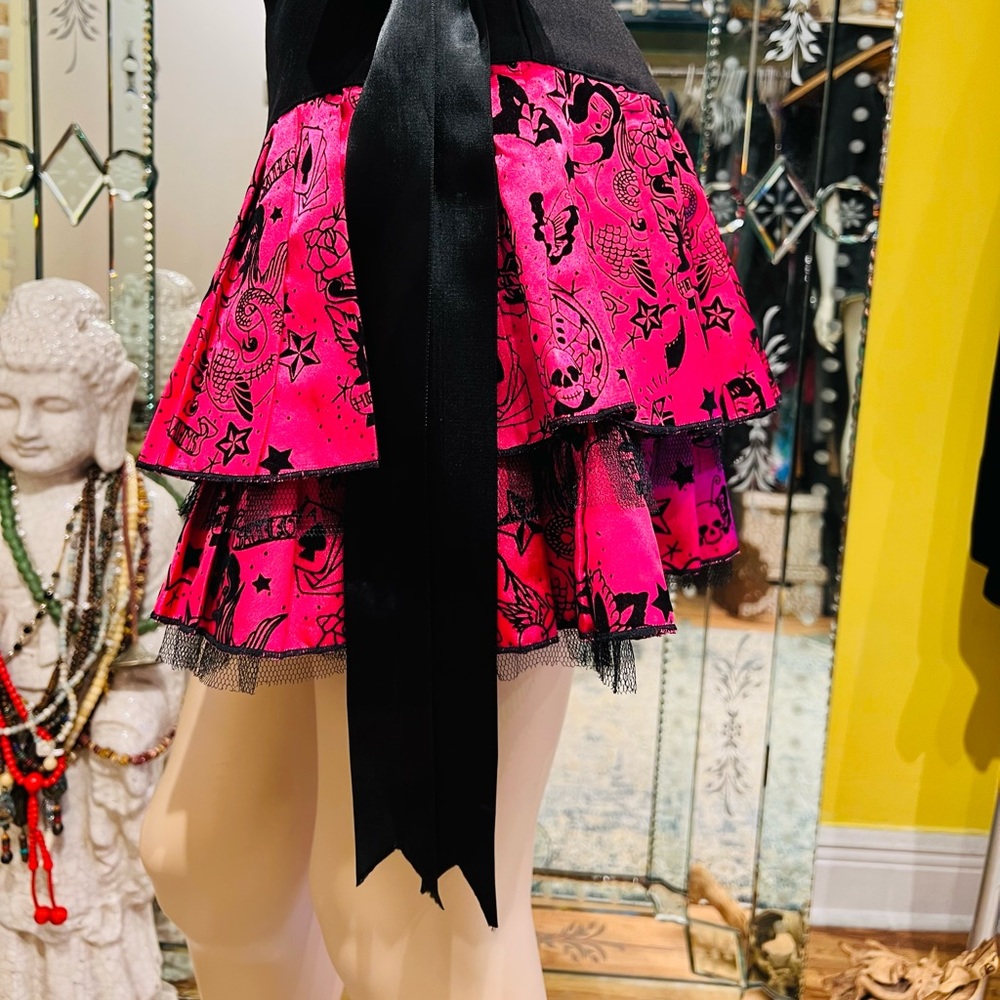 HELL BUNNY Punk Mini Skirt Vintage inspired Size Large with Tool and Ribbon - Picture 8 of 15